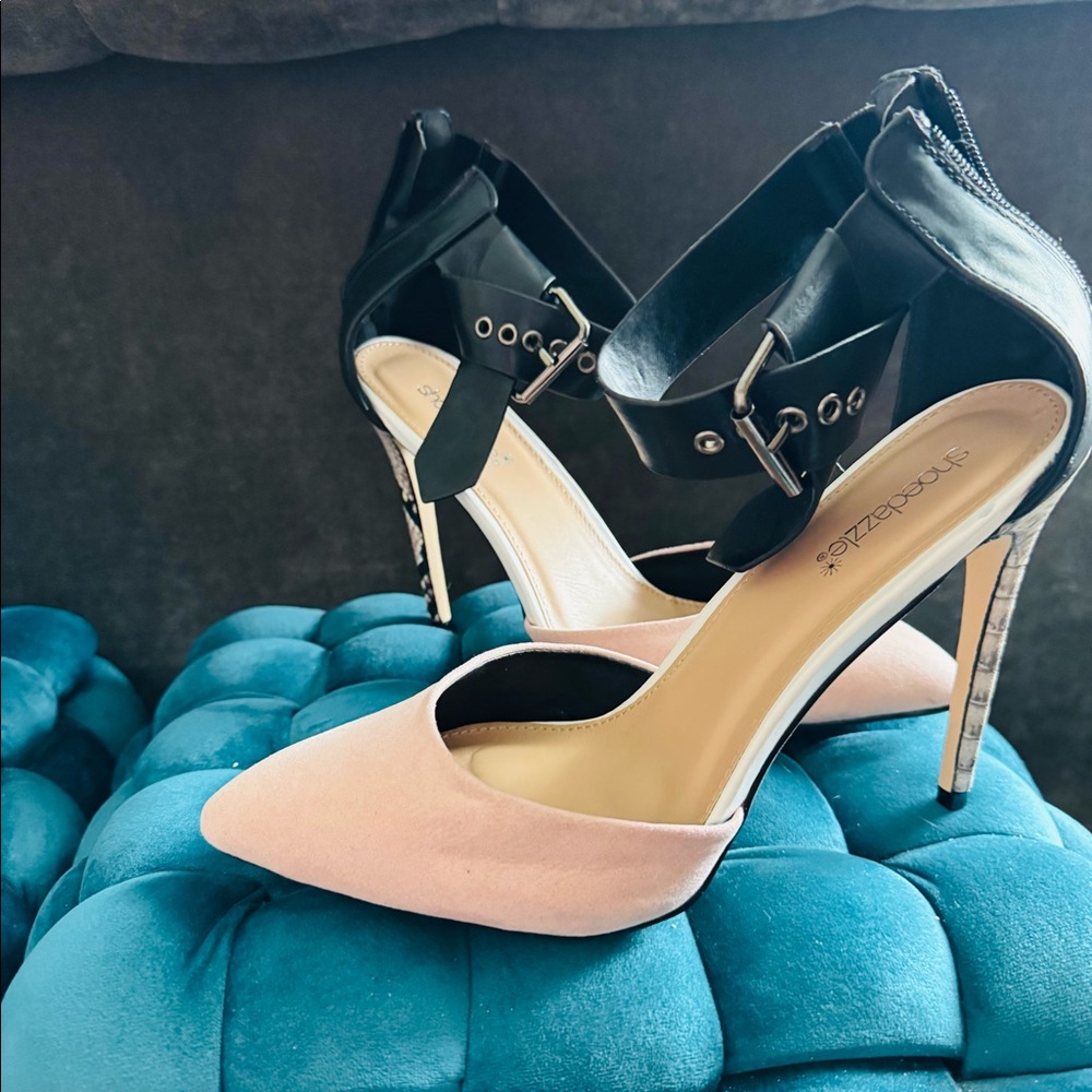 Animal print heel
